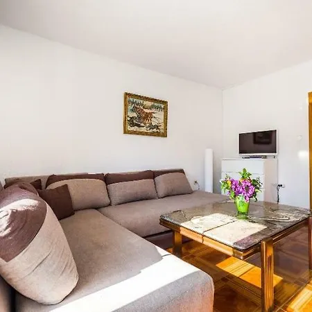 Croliday Nin-zaton 5001 Apartment *