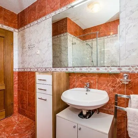 Croliday Nin-zaton 5001 Apartment *