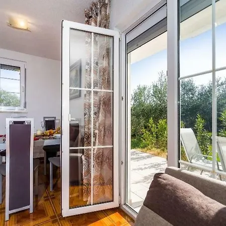 Apartament 5001 *